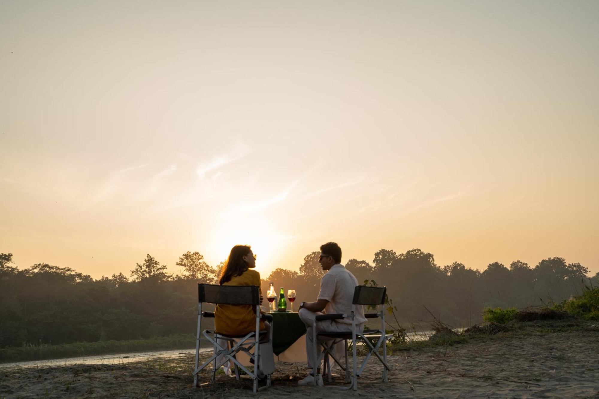 Kasara Chitwan Hotel Patlahara Kültér fotó